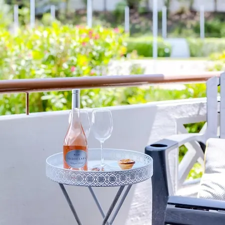 Apartamento Superbe With Pool